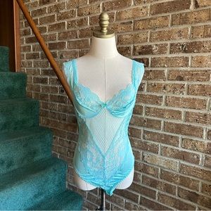 VTG Light Blue Lace Mesh Teddy Lingerie Playsuit 
Good condition